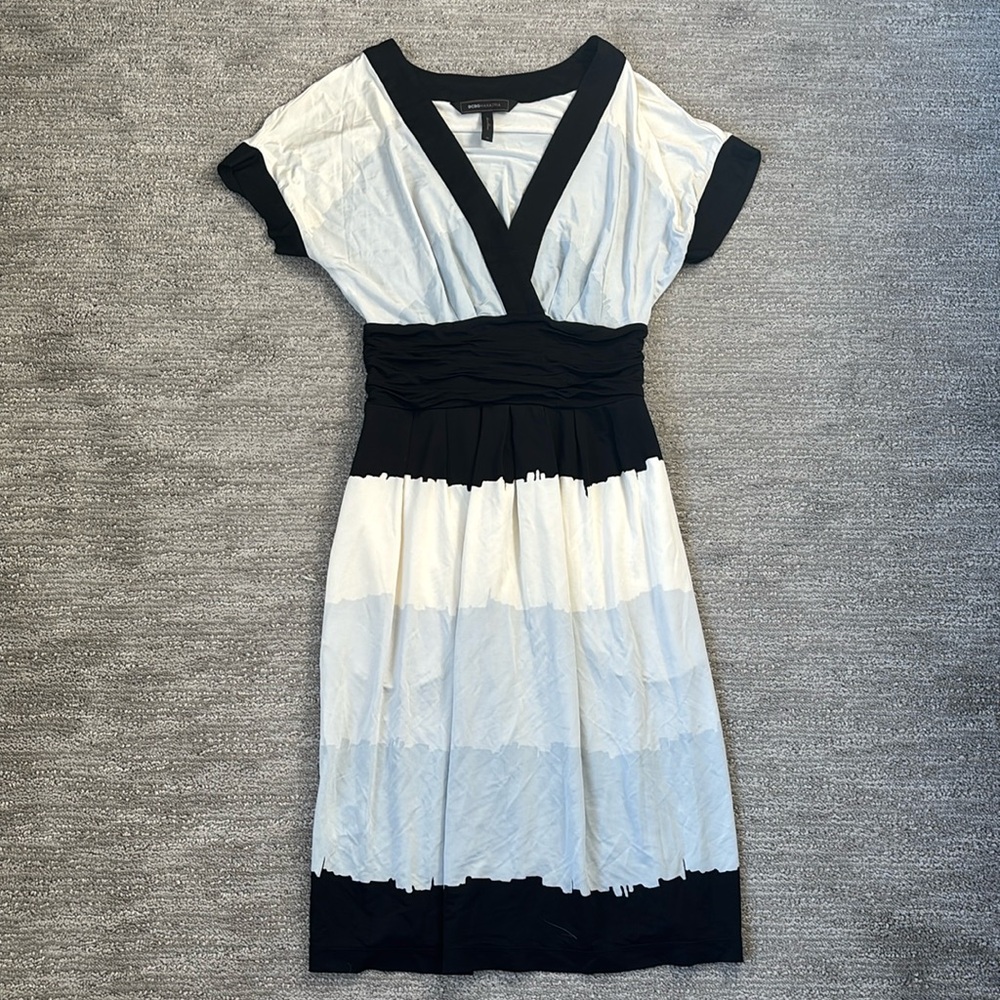 BCBGMaxAzria Black Gray and Cream Graphic Dress size XS stretchy